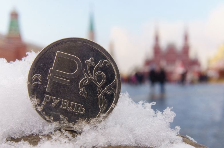Bank centralny Rosji podwoił stopy procentowe. Próbuje ratować rubla