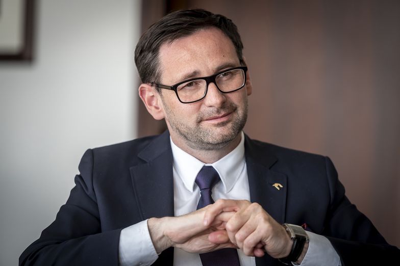 Od tego zależą losy prezesa Obajtka. Dwa wielkie koncerny w grze