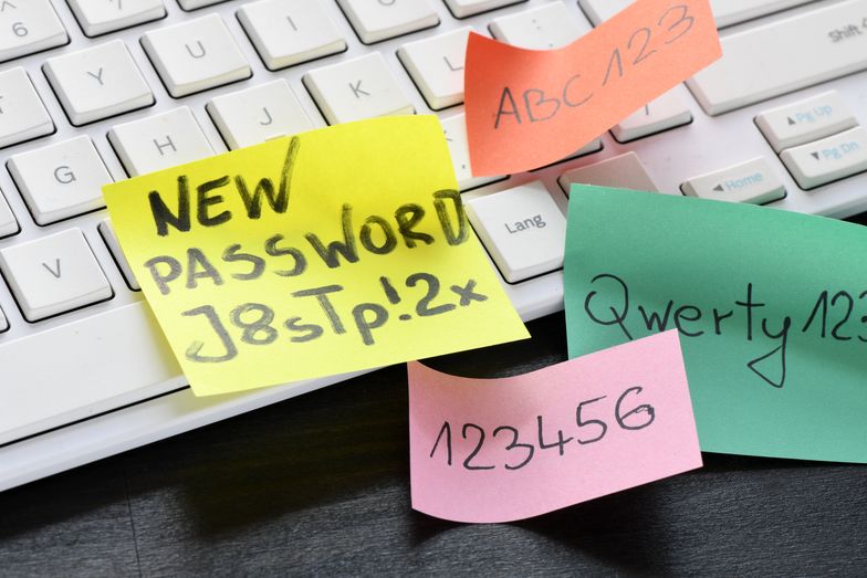 Jak wymyślić mocne hasło internetowe? Najczęstsze błędy - Money.pl