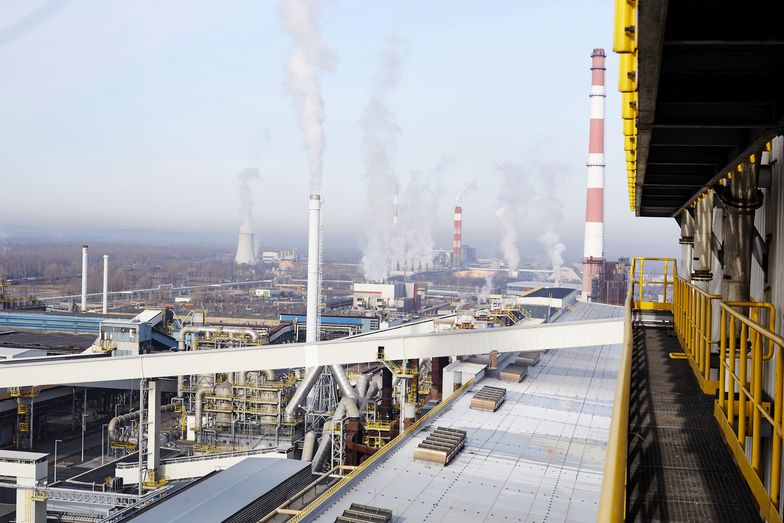 Wskaźnik PMI dla przemysłu zaskoczył. "Widać światełko w tunelu"