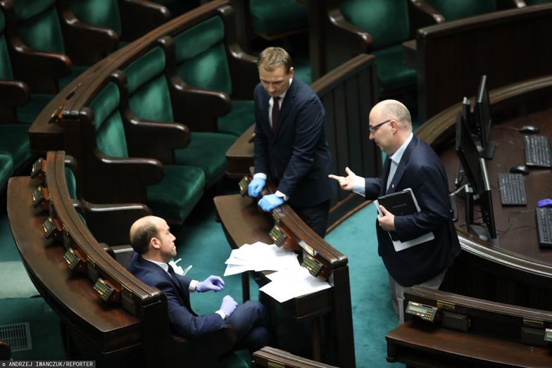 Do Sejmu trafił projekt KO. Zakłada m.in. wypłaty odszkodowań dla przedsiębiorców