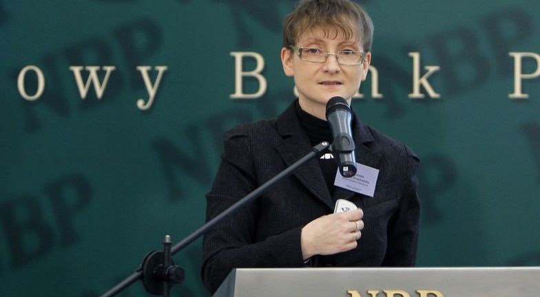 Prof. Małgorzata Iwanicz-Drozdowska, po lewej, jeszcze niedawno działała w radzie nadzorczej Alior Banku. Dziś jest w KNF - który przygląda się działaniom banku