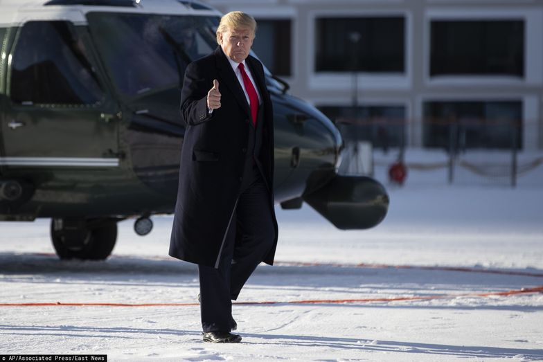 Donald Trump do Davos przyleciał helikopterem. Jego delegacja będzie musiała za niego zapłacić