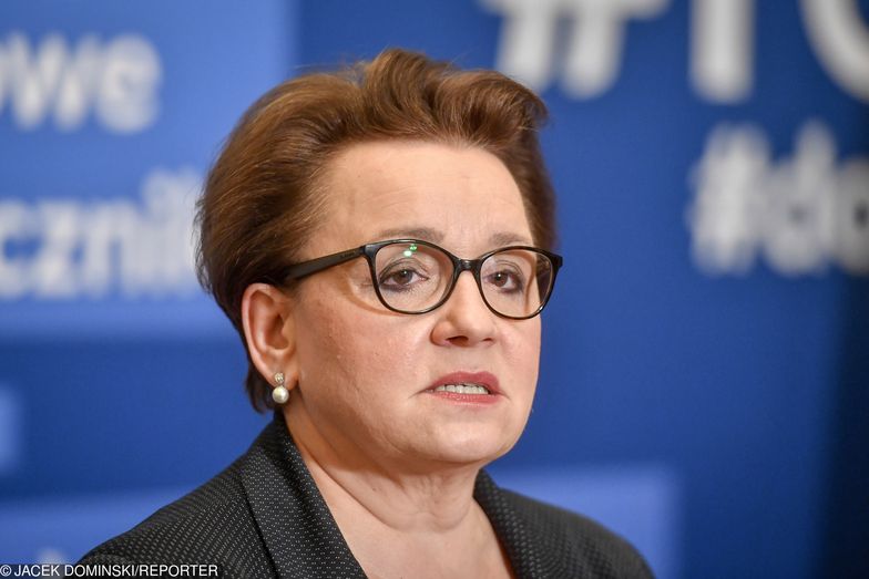 Nazwisko Anny Zalewskiej przewija się w aferze PCK w kontekście jabłek rozdawanych przez polityków PiS