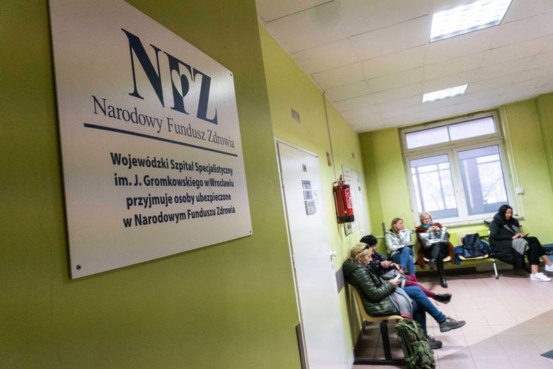 "Na izbie przyjęć pojawiają się ludzie, którzy nie mają żadnych objawów" - mówi rzeczniczka szpitala zakaźnego we Wrocławiu.
