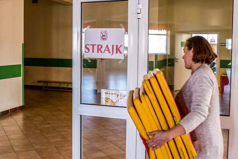 Rząd proponuje zwiększenie nauczycielskiego pensum.