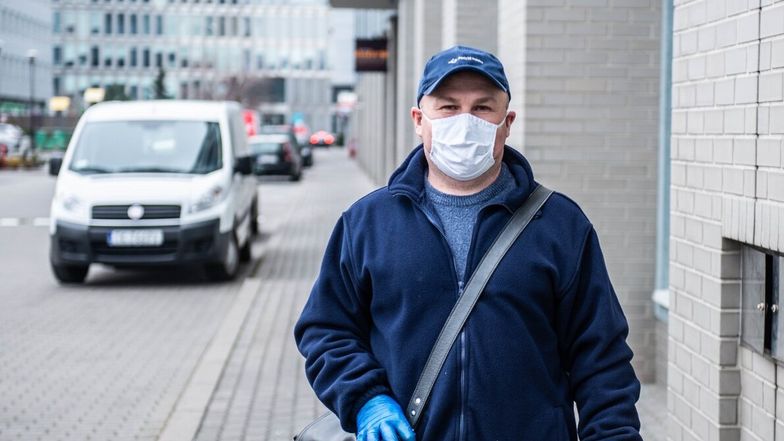 Poczta Polska nagradza za pracę w czasie epidemii.