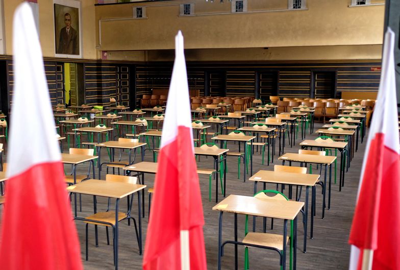 Związek Nauczycielstwa Polskiego uważa, że działania MEN są niezgodne z prawem. 