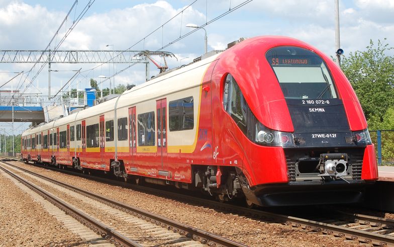 Nowych pociągów SKM Warszawie nie dostarczy Pesa.