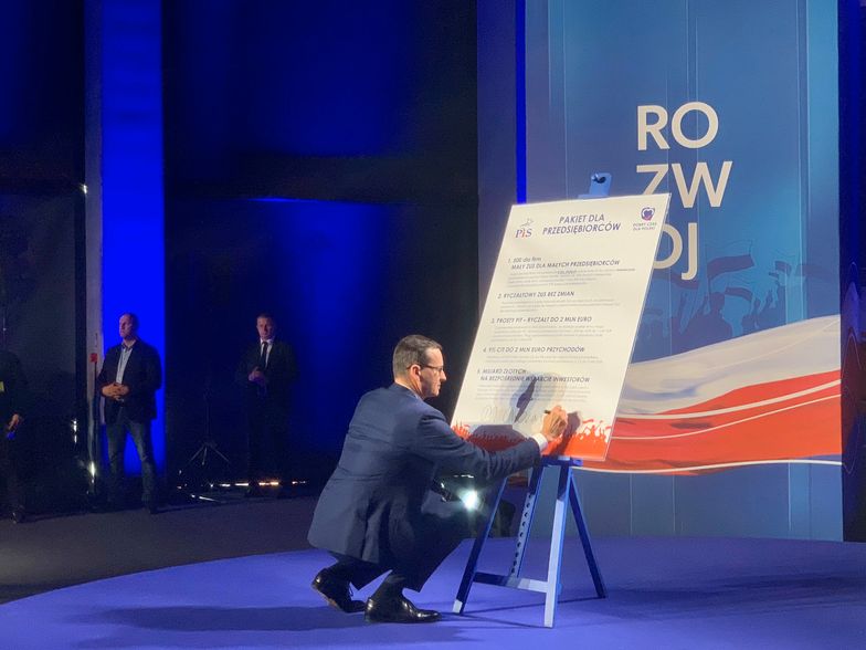 Premier Mateusz Morawiecki podpisał "Pakt dla przedsiębiorców" 