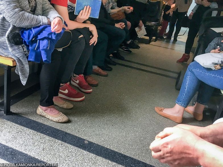 Oczekiwanie na wizytę u specjalisty w placówkach NFZ wynosi średnio 25 dni.