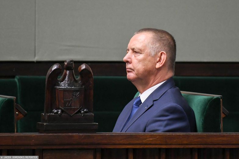 Marian Banaś bardzo rzadko pojawia się publicznie, więc jego obecność na pierwszym posiedzeniu Sejmu nowej kadencji wzbudziła zainteresowanie