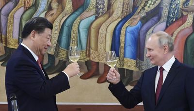 Rosja gotowa przejść na rozliczenia w juanach. "To nie kupi jej zwycięstwa"