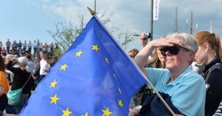 Hahn: Polska przykładem w wydatkowaniu środków UE