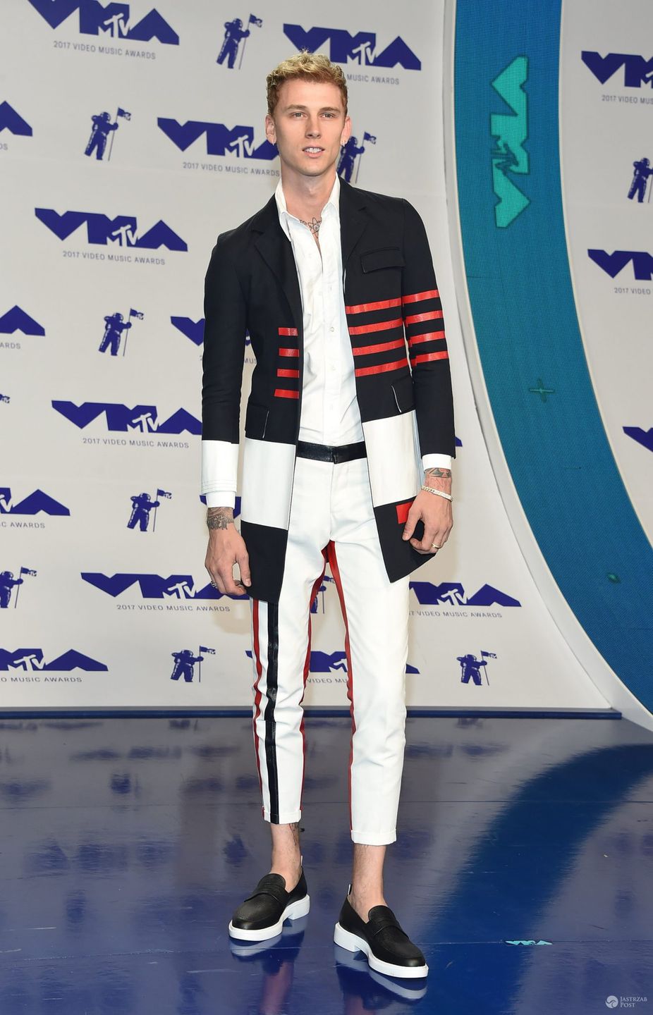 MTV Video Music Awards 2017 - Machine Gun Kelly

Kreacja: Thom Browne
