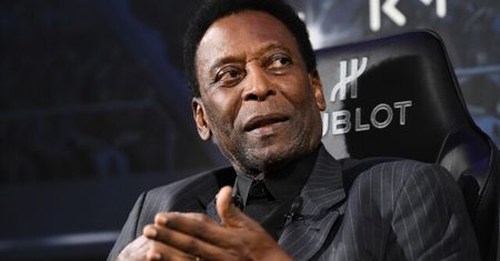 Pele opuścił oddział intensywnej terapii po operacji guza okrężnicy.
