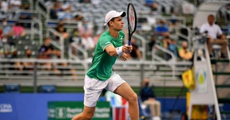 Hubert Hurkacz odpadł z Australian Open.