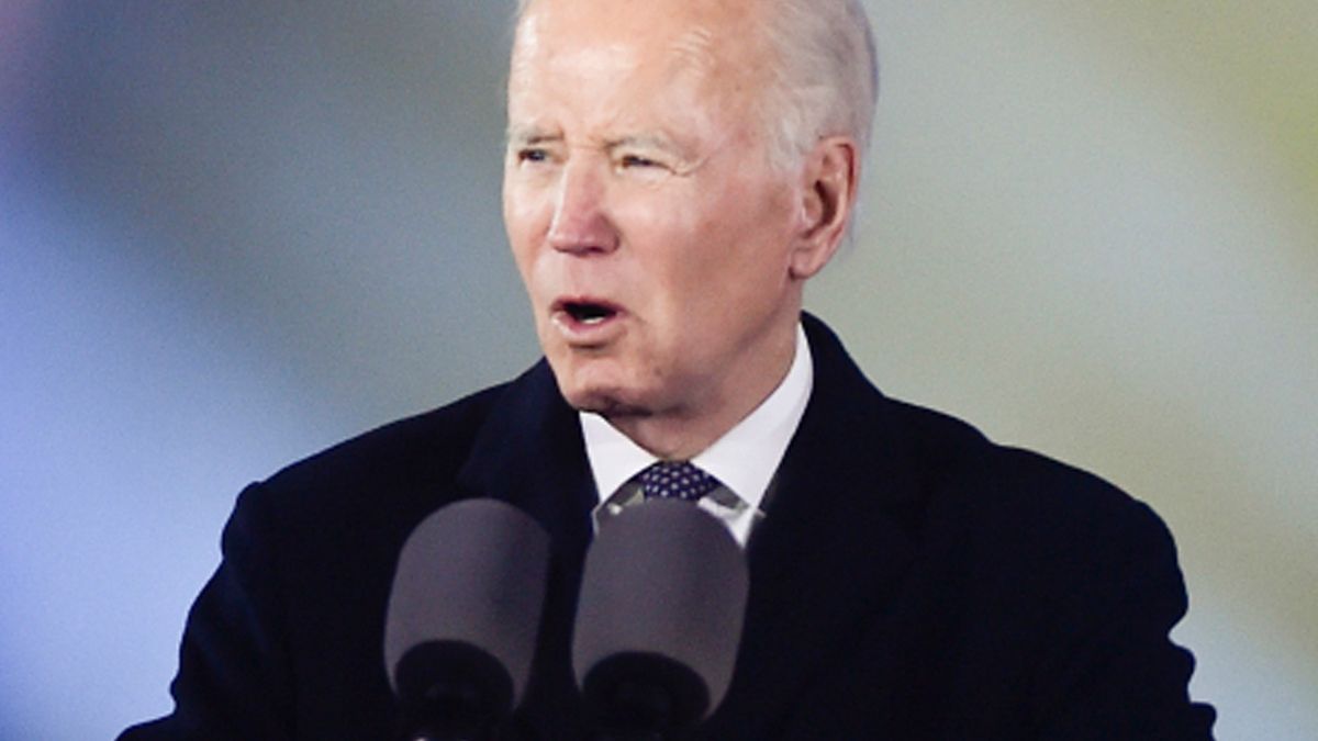 Ostatni dzień wizyty w Polsce, a Joe Biden ostro się naraził. Internautom nic nie umknie i wściekli komentują