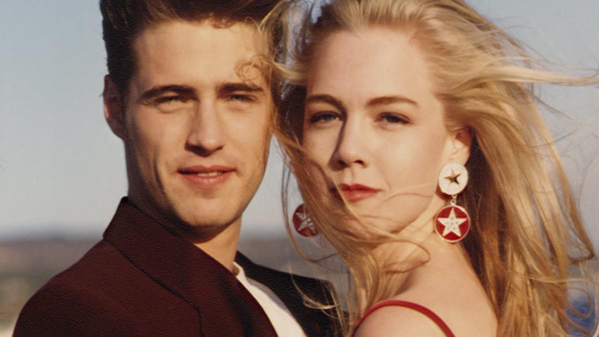 "Beverly Hills, 90210": odtwórcy ról Brandona i Kelly są już po 50-tce! Jak teraz wyglądają? Mamy nowe zdjęcia