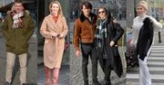 Gwiazdy pozują przed studiem DDTVN: Anna Kalczyńska, Filip Chajzer, Kinga Korta