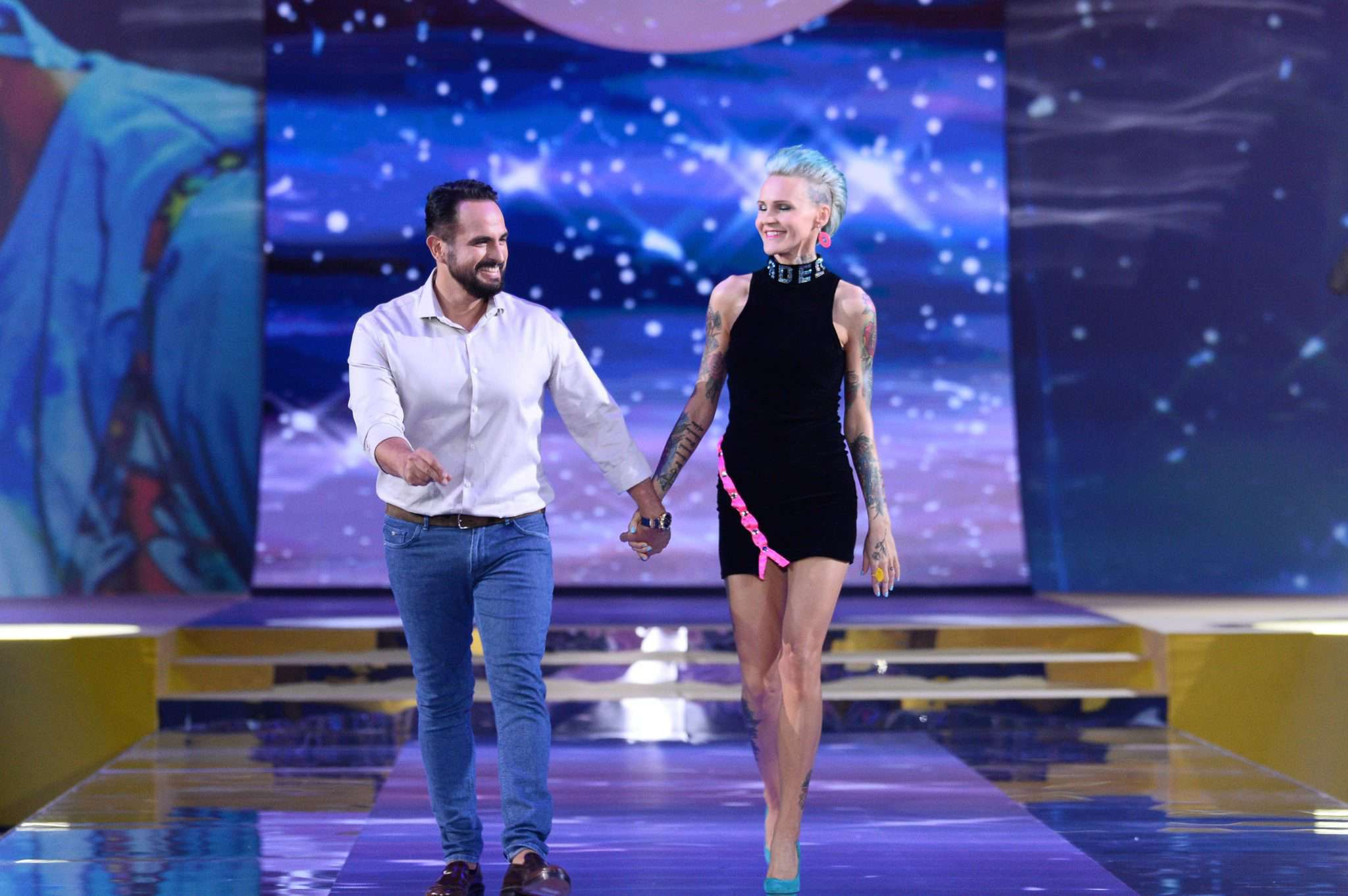 Agnieszka Chylińska w nowej fryzurze i miniówce na jesiennej ramówce TVN 2018