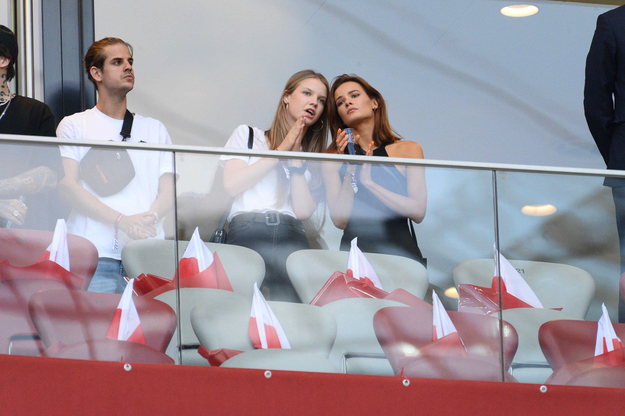 Taco Hemingway i Iga Lis oraz Quebonafide i Natalia Szroeder – mecz Polska Izrael przed Euro 2020