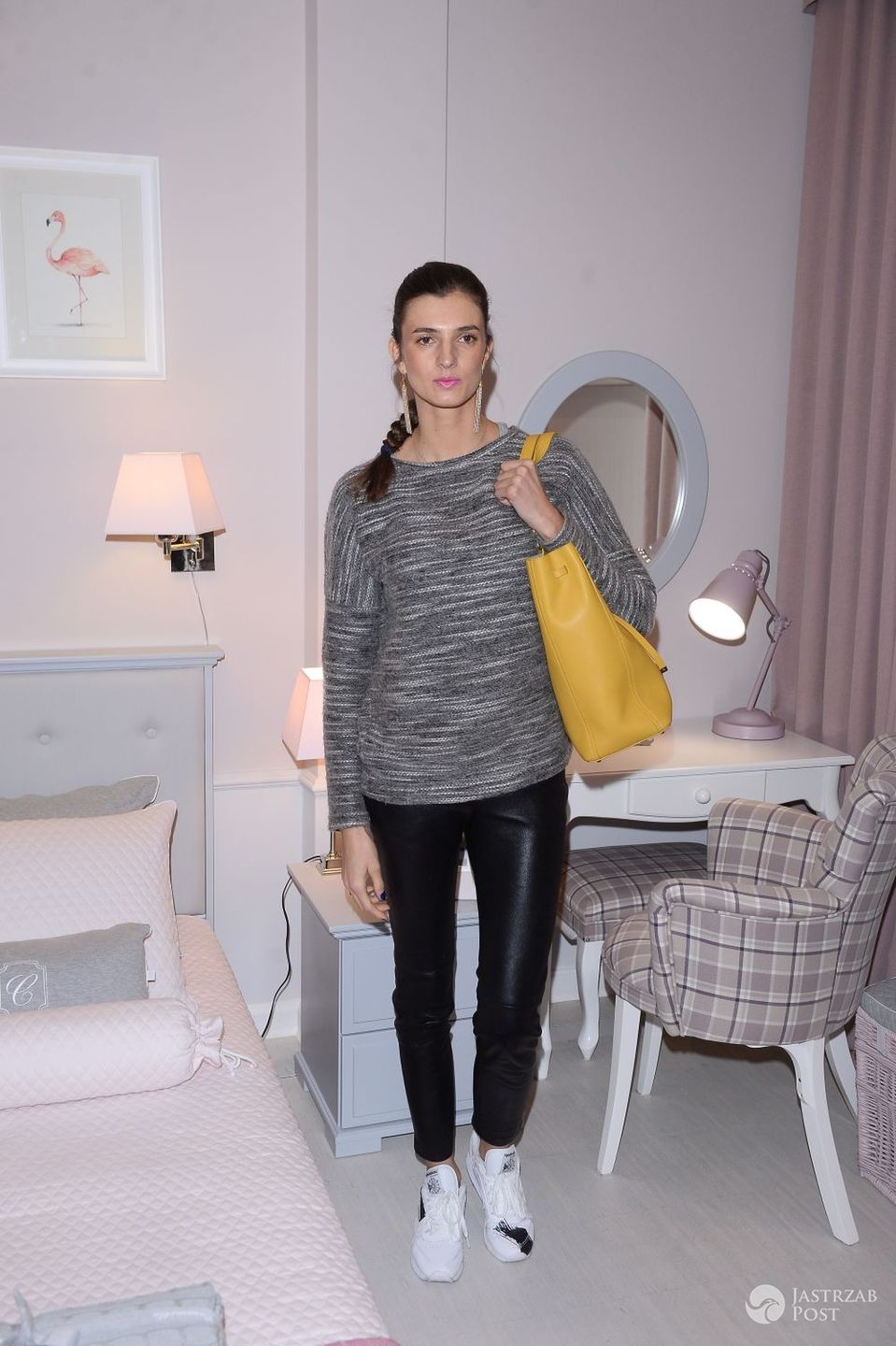 Kamila Szczawińska  na otwarciu salonu Carmella