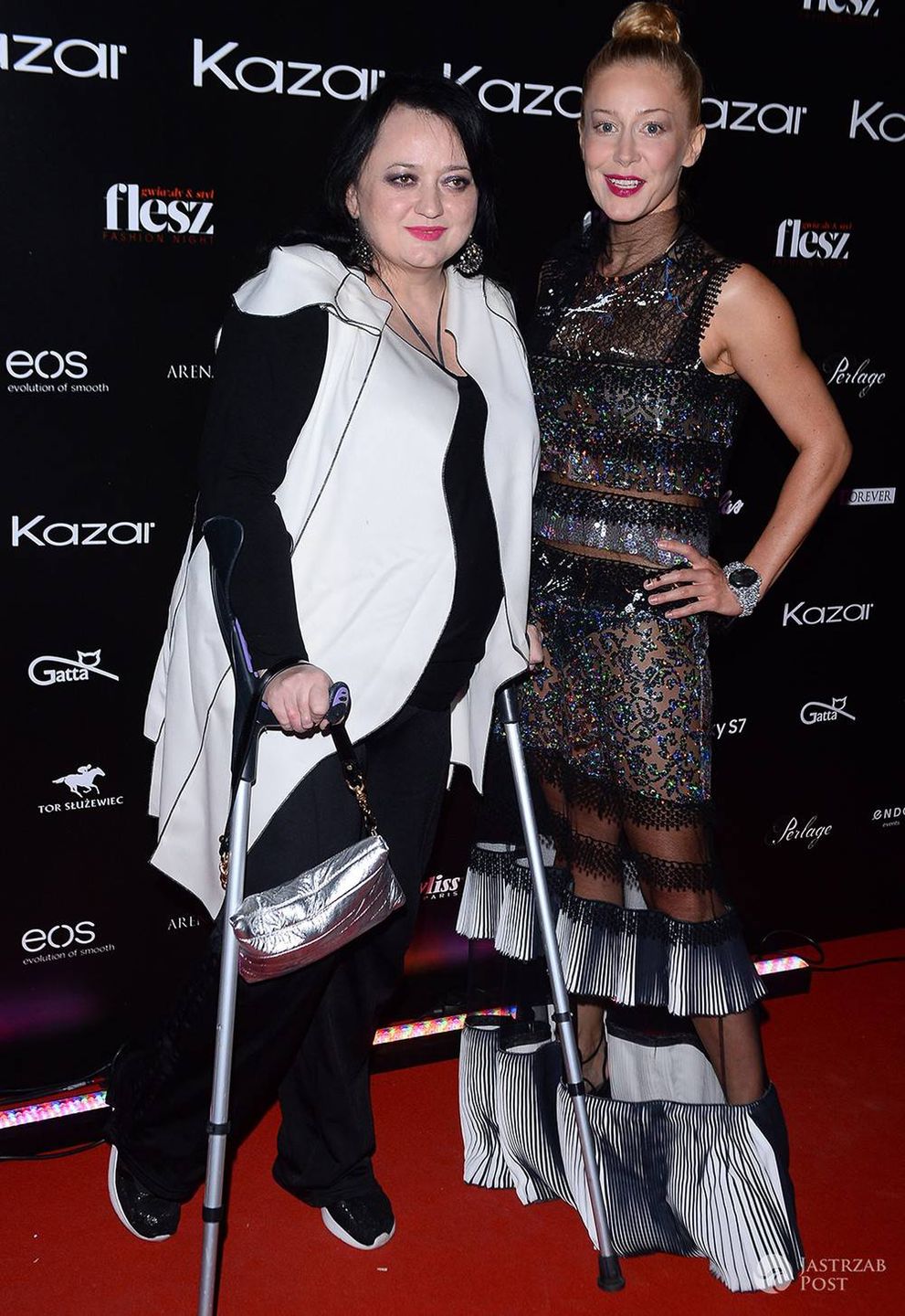 Kasia Warnke i Gosia Baczyńska - Flesz Fashion Night 2016, pokaz kolekcji Kazar jesień/zima 2016