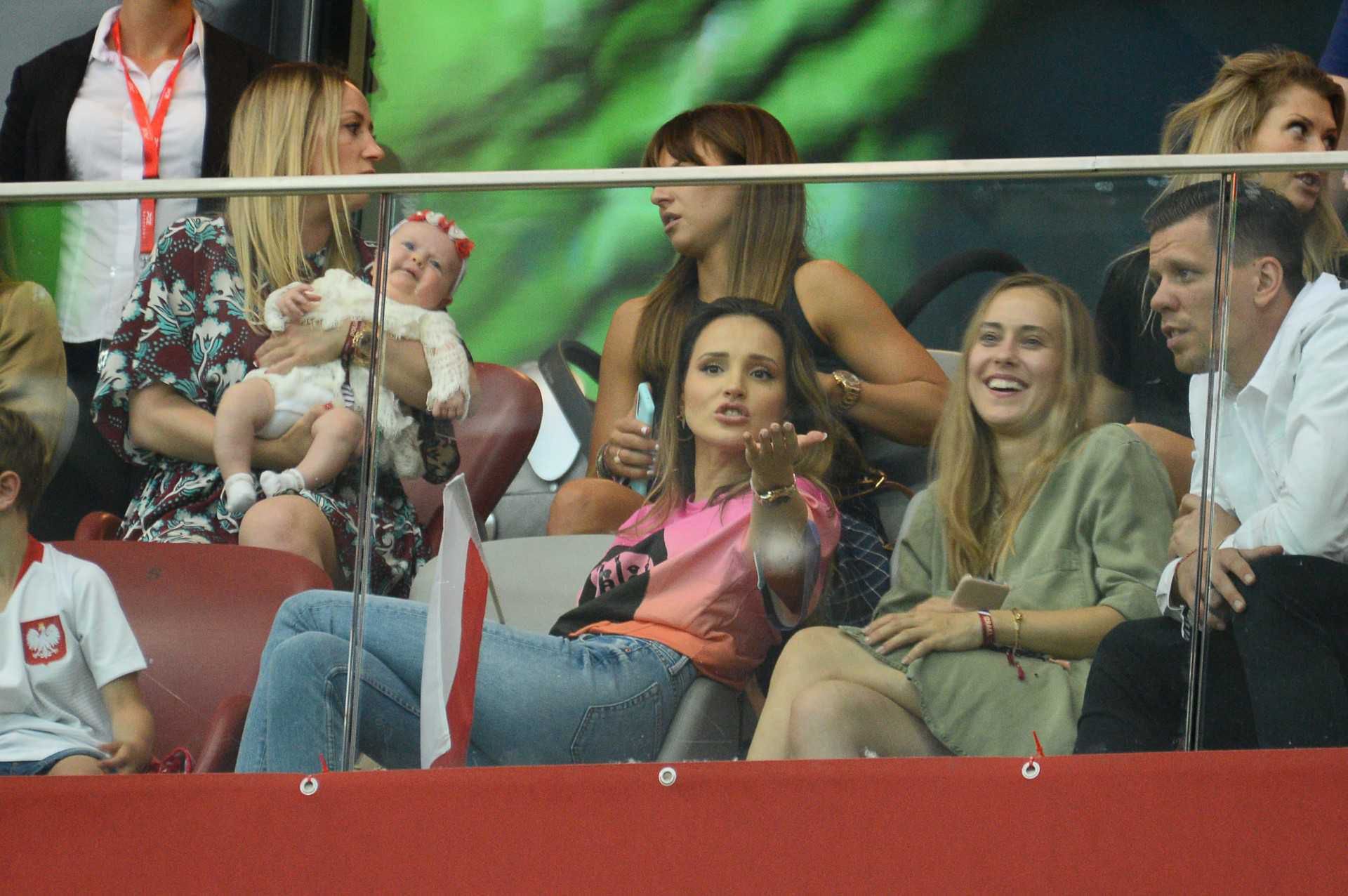 Marina i Wojciech Szczęsny na meczu Polska – Izrael przed Euro 2020