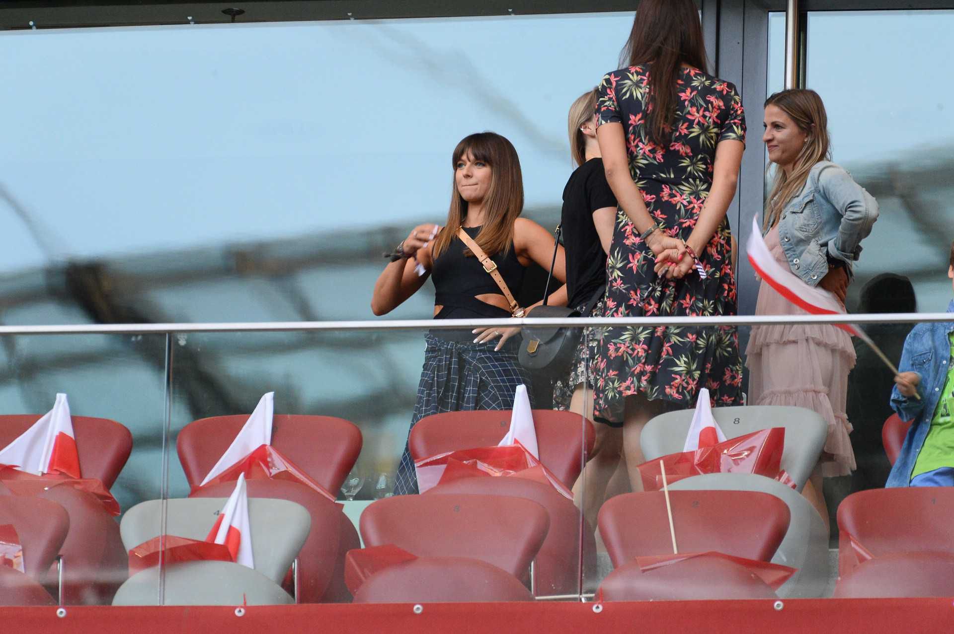 Anna Lewandowska kibicuje Robertowi podczas meczu z Izraelem na PGE Narodowym