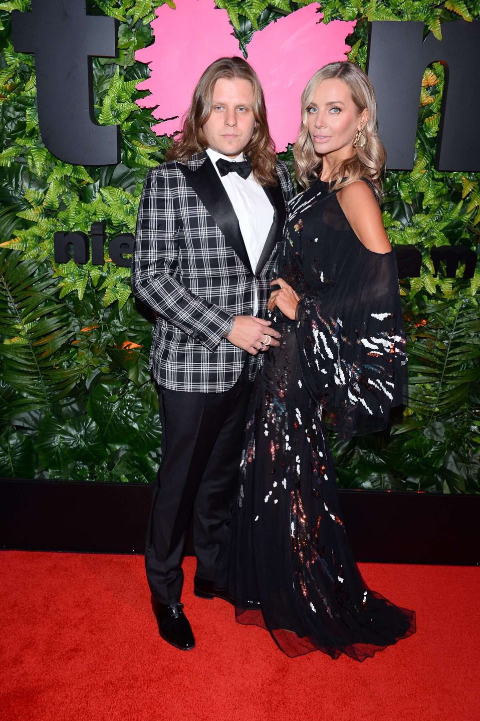 Agnieszka Woźniak-Starak z mężem Piotrem – Bal TVN 2018
Kreacja: Roberto Cavalli