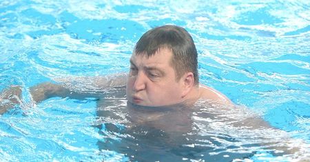 "Celebrity Splash": tak trenuje Adam Kraśko na kilka dni przed premierą programu!