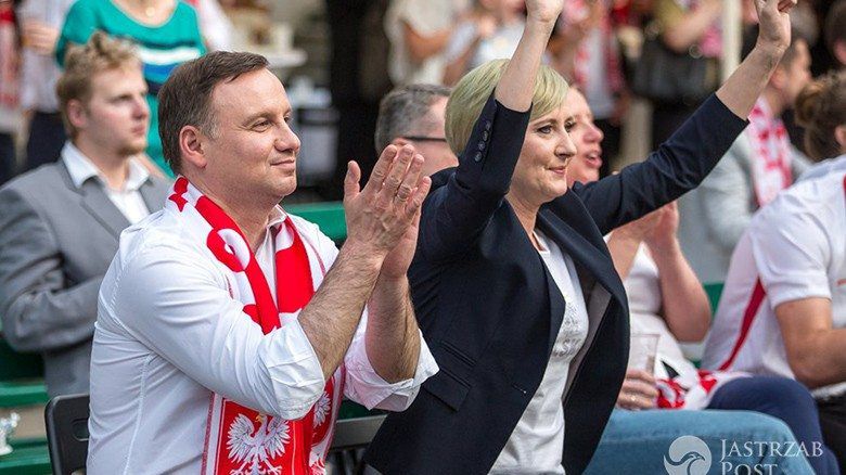 Andrzej Duda i Agata Duda kibicują na EURO 2016