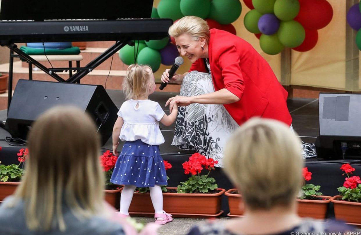 Agata Duda spotkała się z dziećmi z okazji Dnia Matki