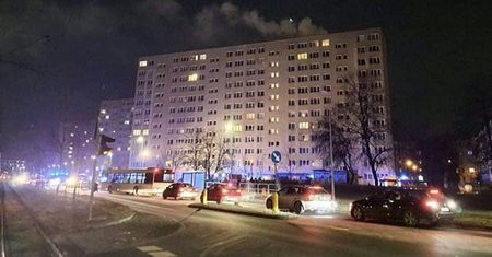 Pożar wieżowca w Toruniu. Zniszczonych dwanaście mieszkań.