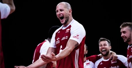 Polscy siatkarze ze srebrnymi medalami Ligi Narodów.