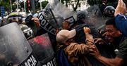 Peru: Protestujący ścierają się z policją podczas masowego protestu antyrządowego w Limie