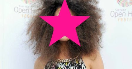 Ale afro! Która gwiazda zrobiła sobie taką fryzurę? Nie, to nie jest Omenaa Mensah lub Patricia Kazadi :-)
