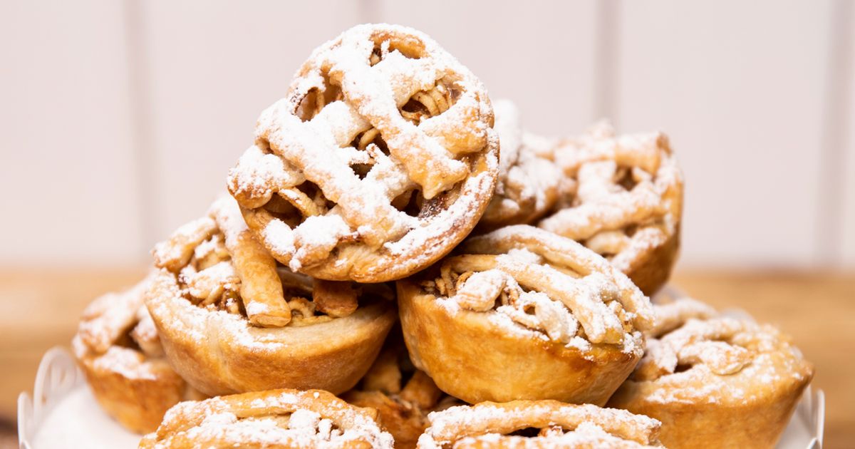 Mini szarlotka z jabłkami w formie muffinek