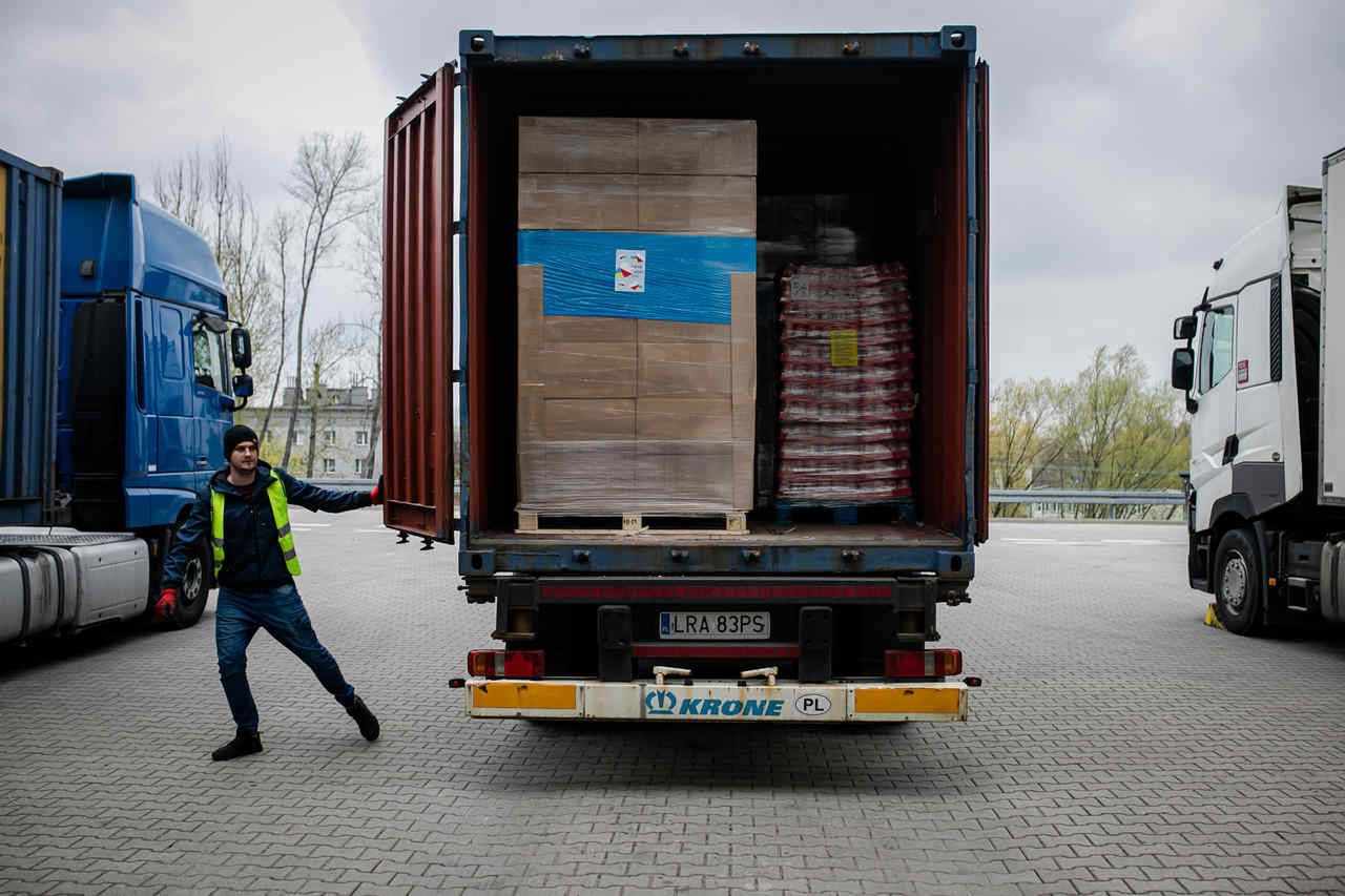 Omenaa Mensah i Rafał Brzoska - pomoc dla Ukrainy