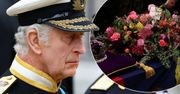 Król Karol III płacze nad trumną matki. Zostawił dla niej przejmującą notatkę, której treść wyciska łzy