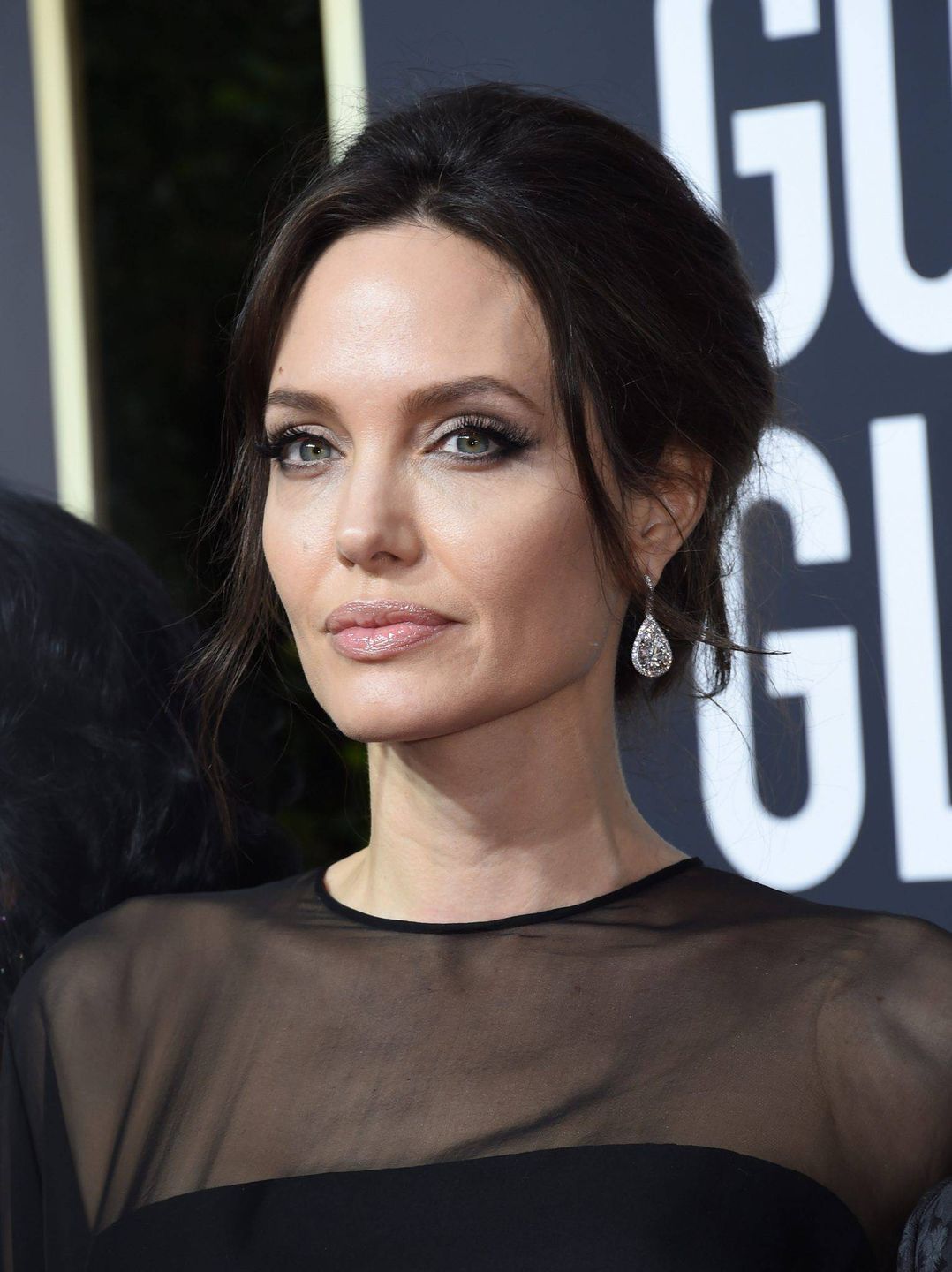 Angelina Jolie  - Złote Globy 2018