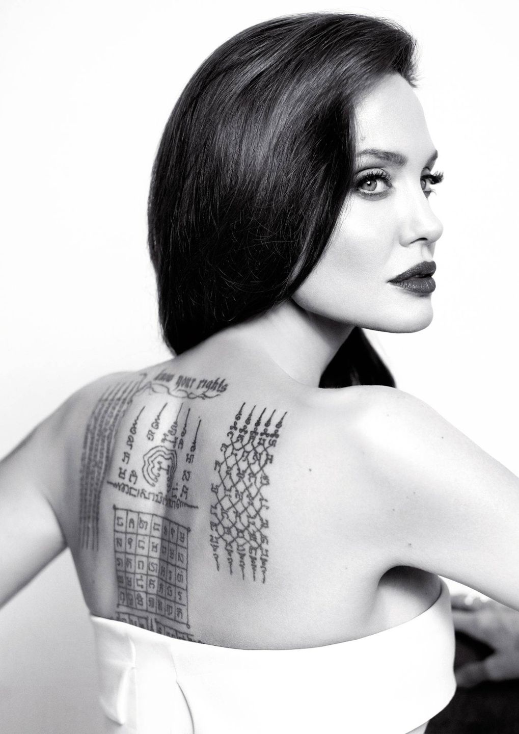 Angelina Jolie w kampanii Guerlain