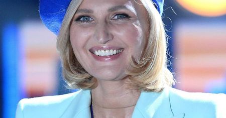 Reni Jusis ma niezłą fantazję. Pochwaliła się świątecznym manicure, a fani pękają ze śmiechu. Na takie zdobienie chyba byśmy nie wpadli