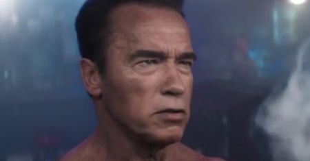 Arnold Schwarzenegger zachęca do zamawiania WWE 2K16 przed premierą