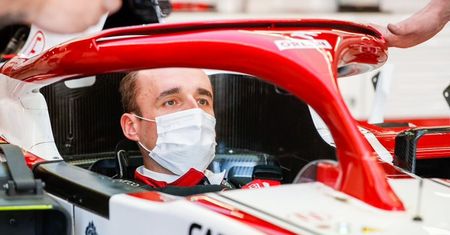 Robert Kubica wpadł w poślizg i przedwcześnie zakończył trening przed Grand Prix Hiszpanii.