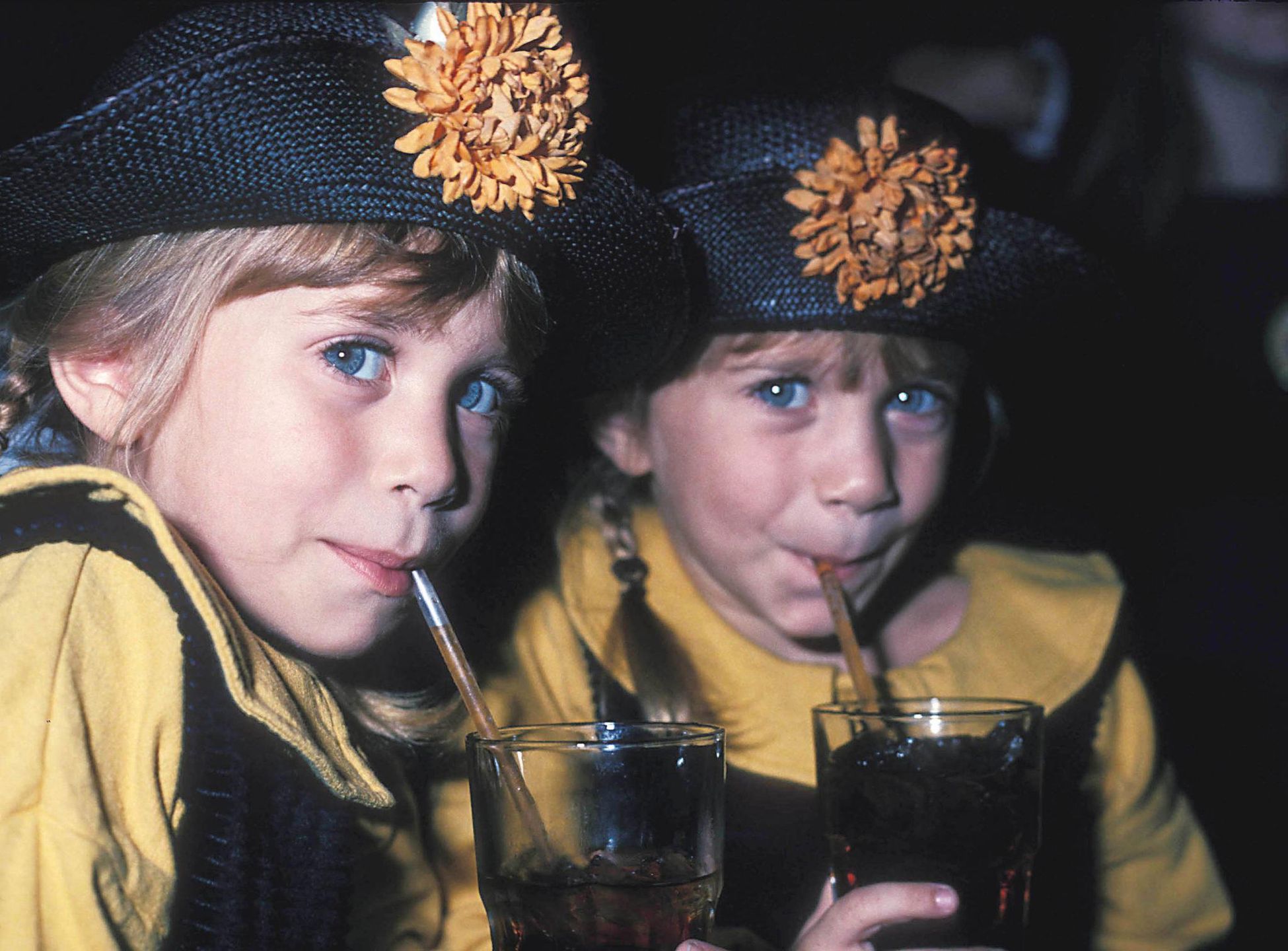 Mary Kate i Ashley Olsen w 1992 roku