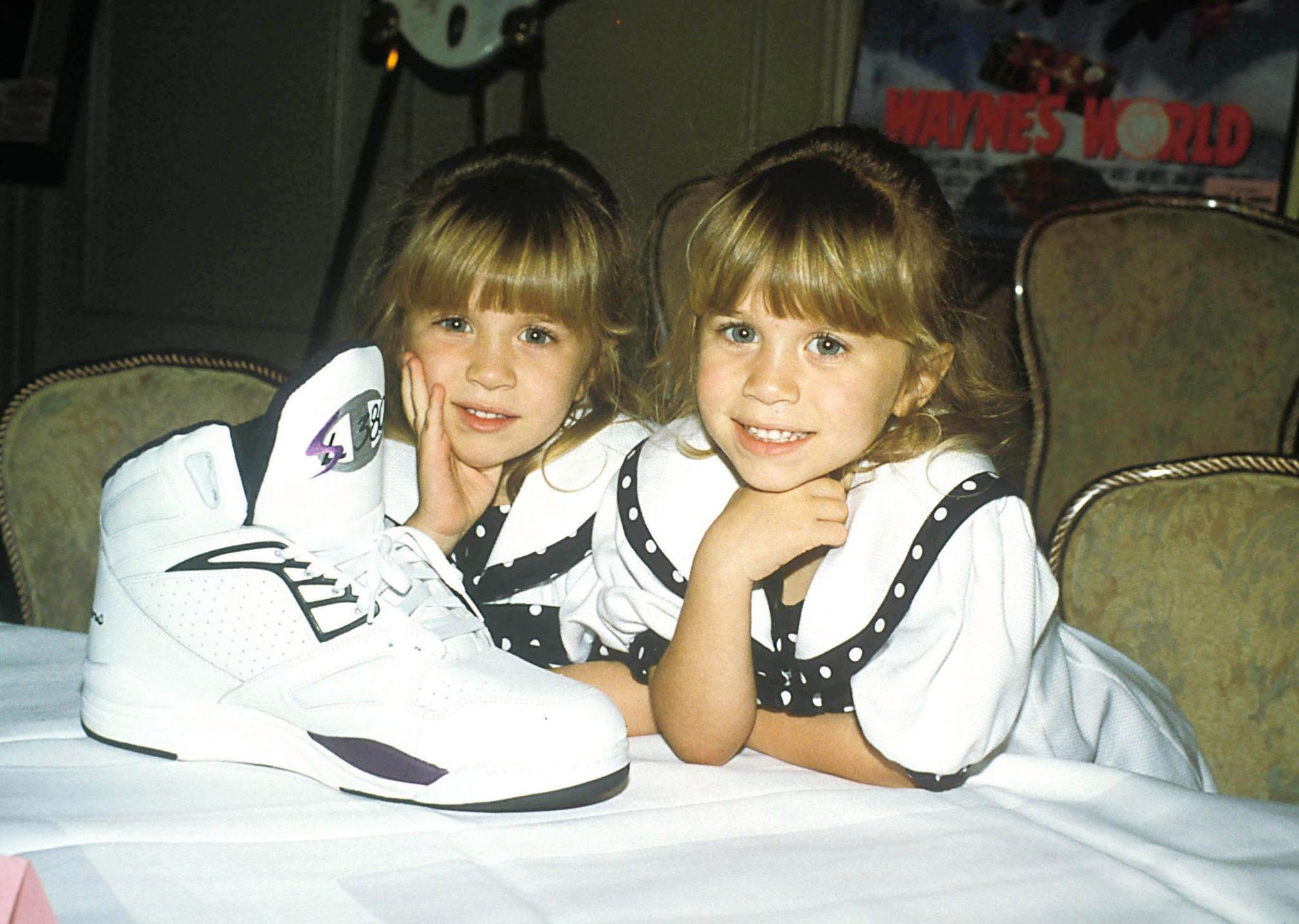 Mary Kate i Ashley Olsen w 1992 roku