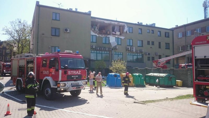 Wybuch w budynku mieszkalnym w Suchej Beskidzkiej. Trwa akcja strażaków