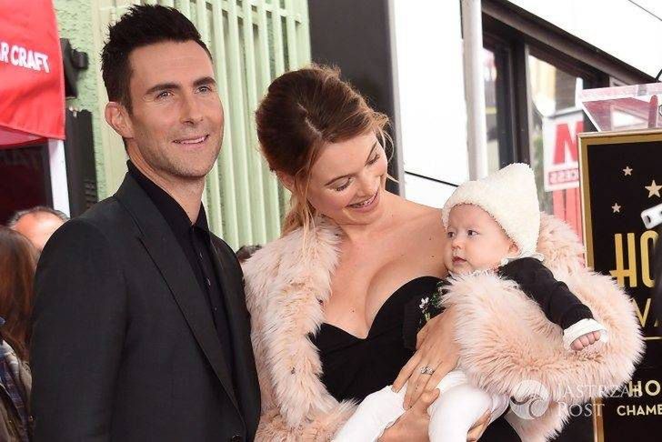 Adam Levine z żoną i córeczką